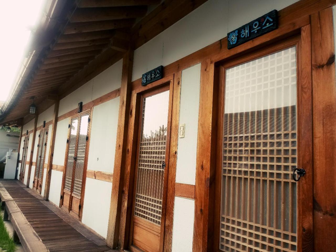 Jiwoo Dang Hotel Jeonju Exterior photo