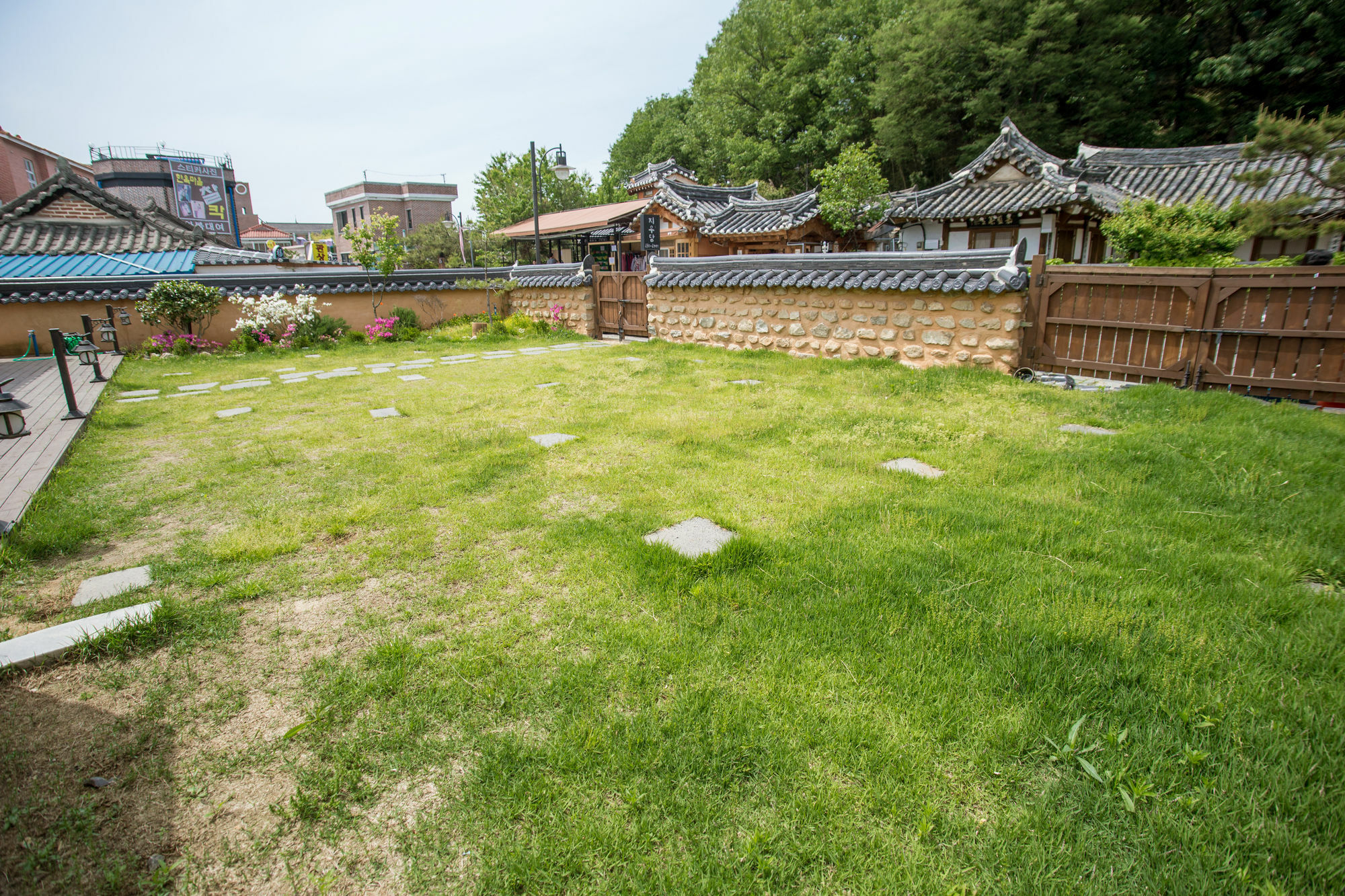 Jiwoo Dang Hotel Jeonju Exterior photo